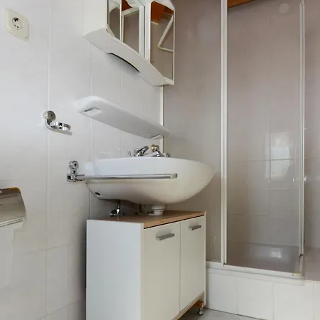 Jako-2 By Interhome