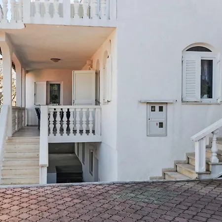 Jako-2 By Interhome Apartament